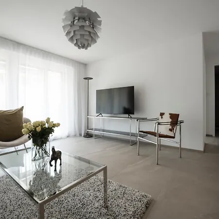 Gertrudstrasse In Wiedikon By Aas Service *